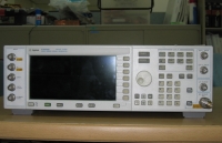 RF Signal Generator/Agilent(4433B)